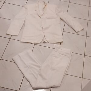White Two-Piece Suit Set - Fits Men Size M/L